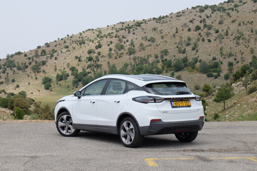 ג'ילי גיאומטרי C באתר החרמון ג'ילי גיאומטרי C באתר החרמון